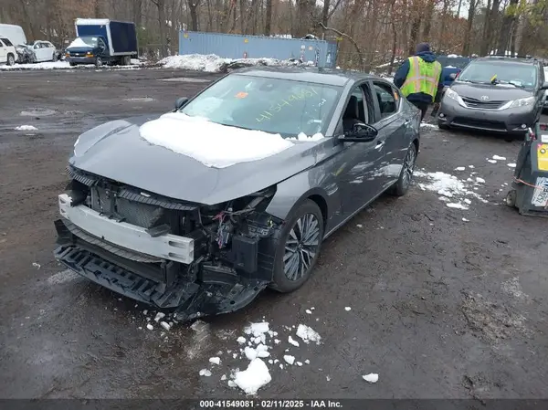 1N4BL4DV3RN312073 2024 NISSAN ALTIMA - Image 2