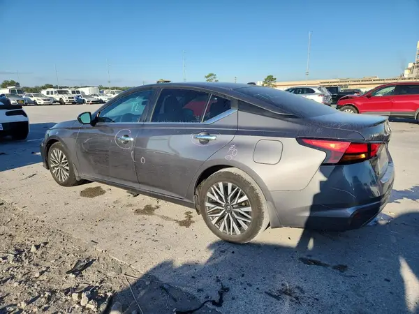 1N4BL4DV3RN316740 2024 NISSAN ALTIMA - Image 2
