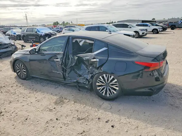 1N4BL4DV3RN324398 2024 NISSAN ALTIMA - Image 2