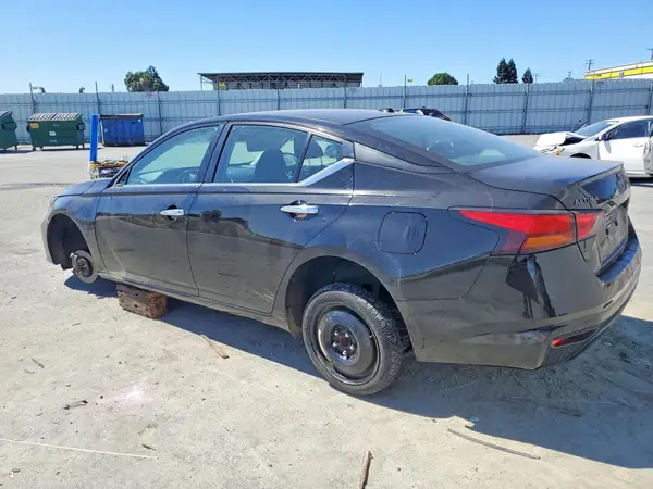 1N4BL4DV3RN326247 2024 NISSAN ALTIMA - Image 2