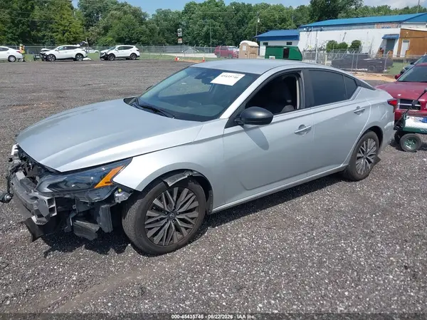 1N4BL4DV3RN328077 2024 NISSAN ALTIMA - Image 2