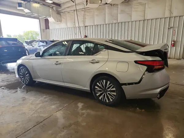 1N4BL4DV3RN328922 2024 NISSAN ALTIMA - Image 2