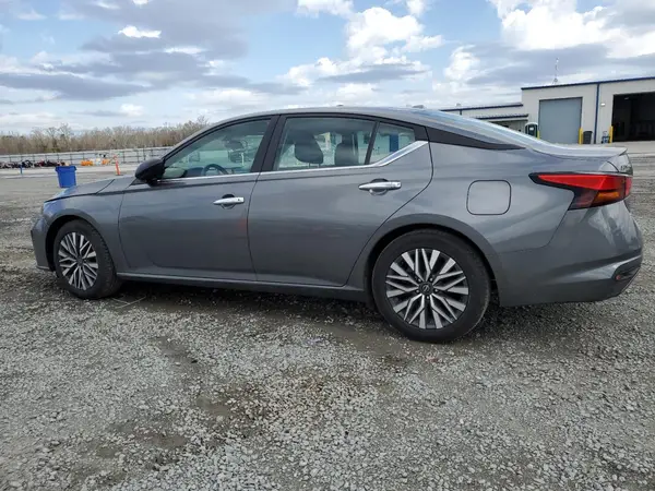 1N4BL4DV3RN335174 2024 NISSAN ALTIMA - Image 2