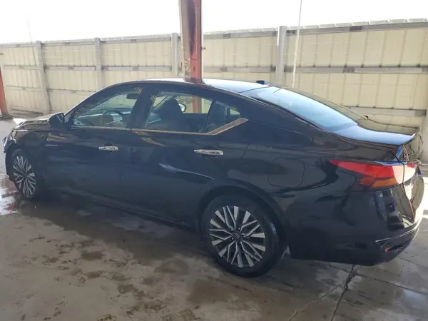 1N4BL4DV3RN342027 2024 NISSAN ALTIMA - Image 2
