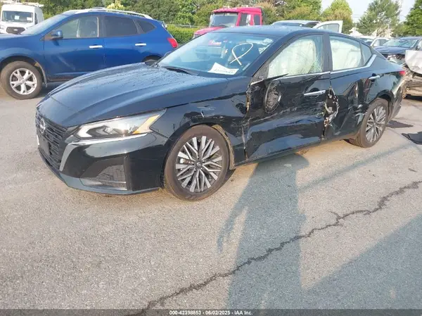 1N4BL4DV3RN344702 2024 NISSAN ALTIMA - Image 2