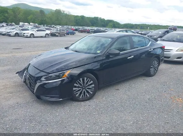 1N4BL4DV3RN344795 2024 NISSAN ALTIMA - Image 2