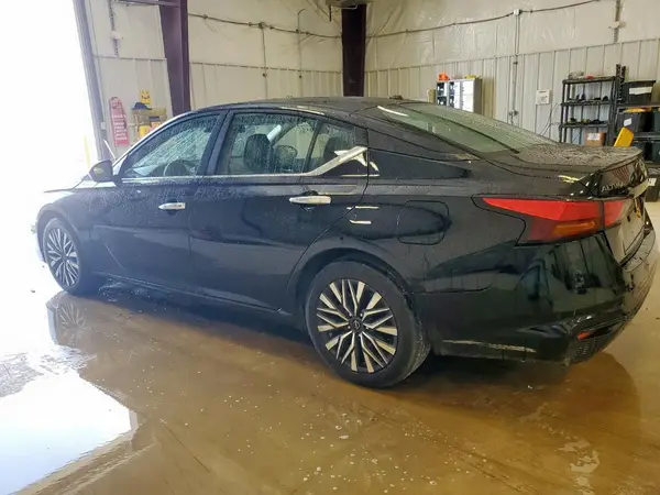 1N4BL4DV3RN349169 2024 NISSAN ALTIMA - Image 2
