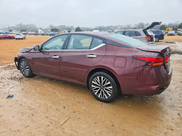 1N4BL4DV3RN358096 2024 NISSAN ALTIMA - Image 2