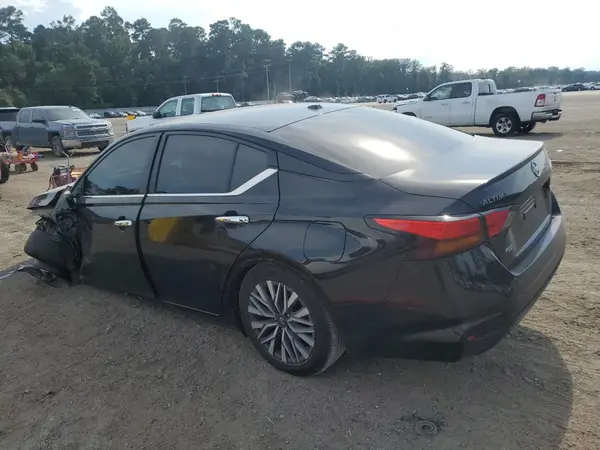 1N4BL4DV3RN365050 2024 NISSAN ALTIMA - Image 2