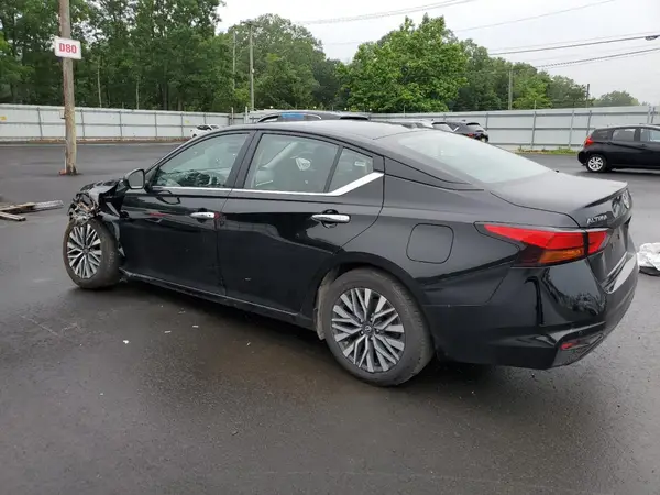 1N4BL4DV3RN365338 2024 NISSAN ALTIMA - Image 2