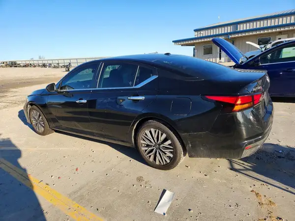 1N4BL4DV3RN365405 2024 NISSAN ALTIMA - Image 2