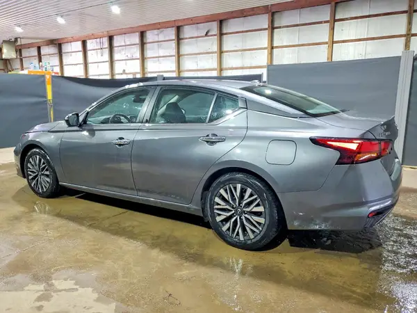 1N4BL4DV3RN373004 2024 NISSAN ALTIMA - Image 2