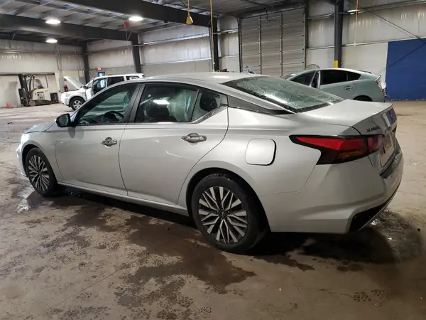 1N4BL4DV3RN374153 2024 NISSAN ALTIMA - Image 2