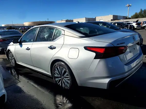 1N4BL4DV3RN377134 2024 NISSAN ALTIMA - Image 2