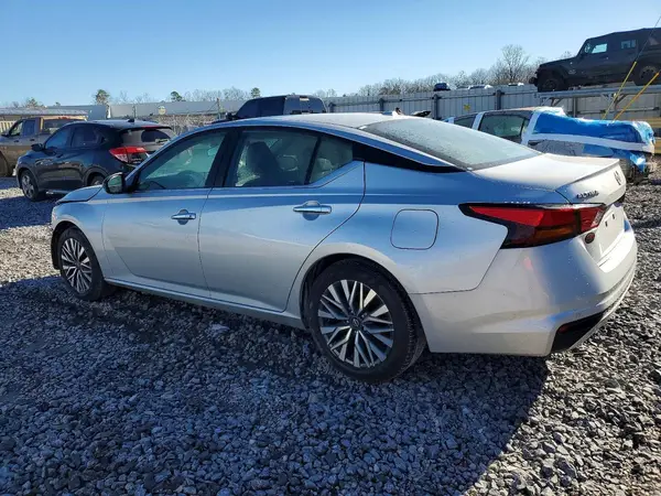 1N4BL4DV3RN378901 2024 NISSAN ALTIMA - Image 2