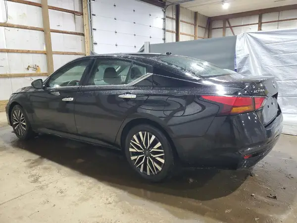 1N4BL4DV3RN385752 2024 NISSAN ALTIMA - Image 2