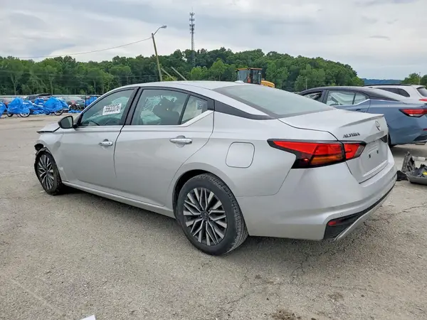 1N4BL4DV3RN389574 2024 NISSAN ALTIMA - Image 2