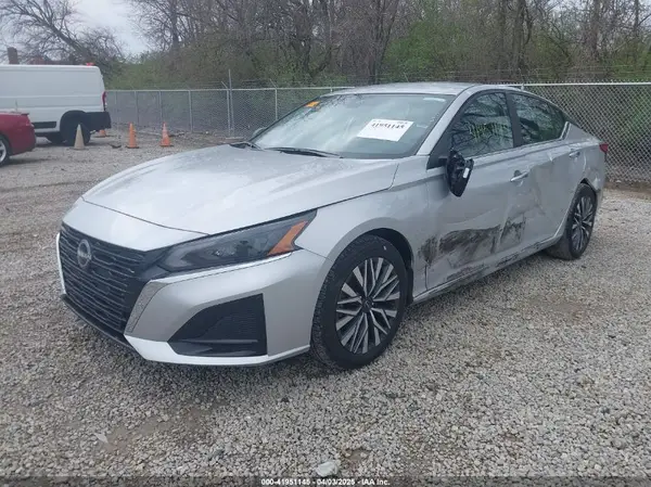 1N4BL4DV3RN392135 2024 NISSAN ALTIMA - Image 2