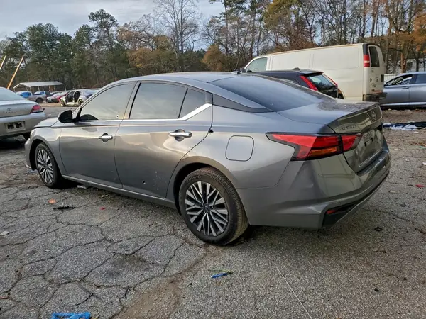 1N4BL4DV3RN393785 2024 NISSAN ALTIMA - Image 2