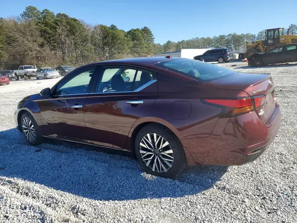 1N4BL4DV3RN403893 2024 NISSAN ALTIMA - Image 2