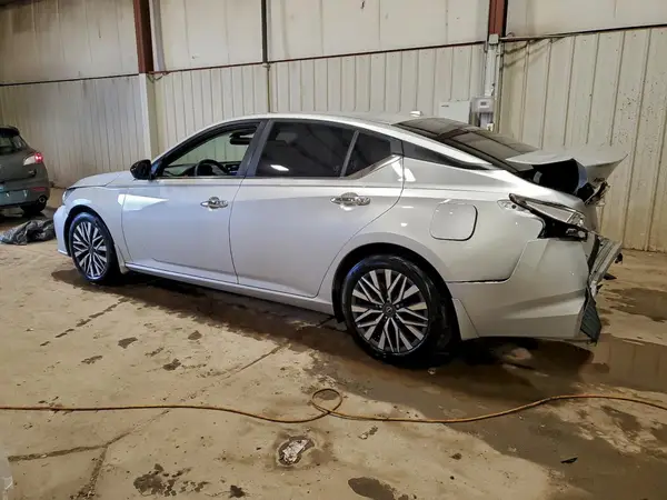 1N4BL4DV3RN405711 2024 NISSAN ALTIMA - Image 2