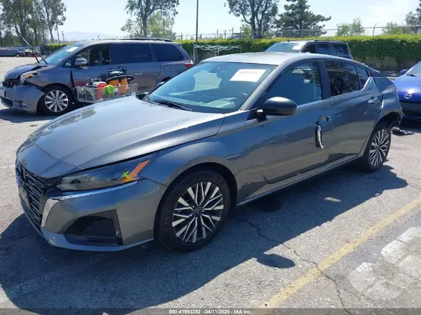 1N4BL4DV3RN406146 2024 NISSAN ALTIMA - Image 2