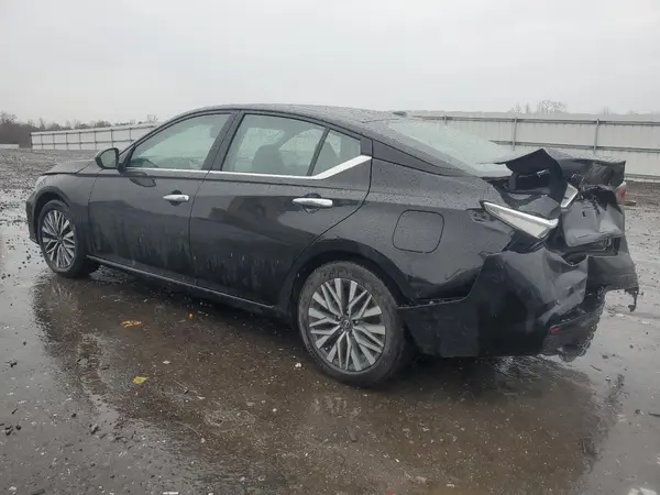 1N4BL4DV3RN418247 2024 NISSAN ALTIMA - Image 2