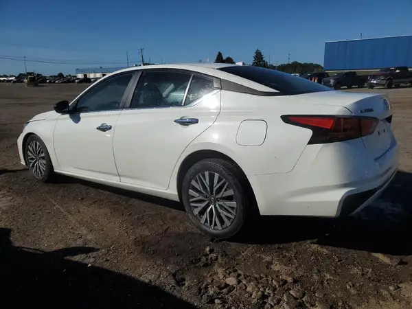 1N4BL4DV3RN419589 2024 NISSAN ALTIMA - Image 2