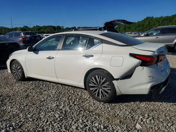1N4BL4DV3RN420595 2024 NISSAN ALTIMA - Image 2