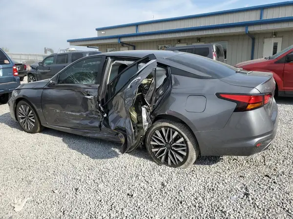 1N4BL4DV3RN429216 2024 NISSAN ALTIMA - Image 2