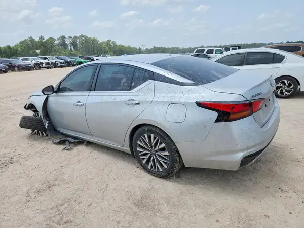 1N4BL4DV3RN429863 2024 NISSAN ALTIMA - Image 2