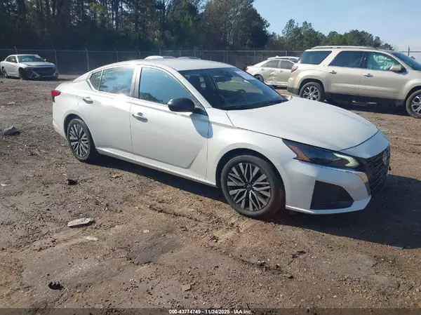 1N4BL4DV3RN432777 2024 NISSAN ALTIMA - Image 1