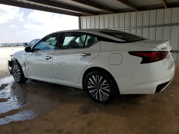 1N4BL4DV3SN302147 2025 NISSAN ALTIMA - Image 2