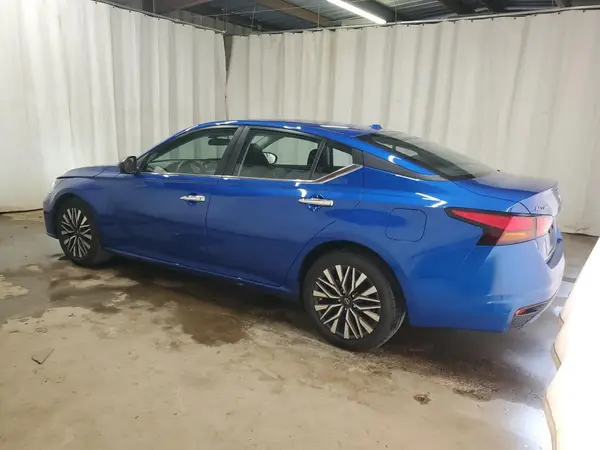 1N4BL4DV3SN302567 2025 NISSAN ALTIMA - Image 2