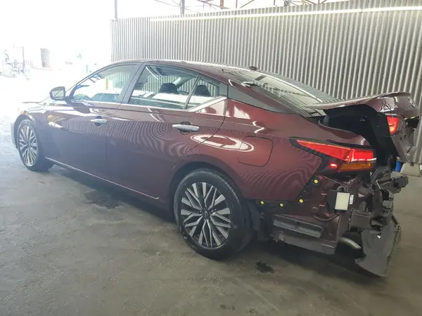 1N4BL4DV3SN302892 2025 NISSAN ALTIMA - Image 2
