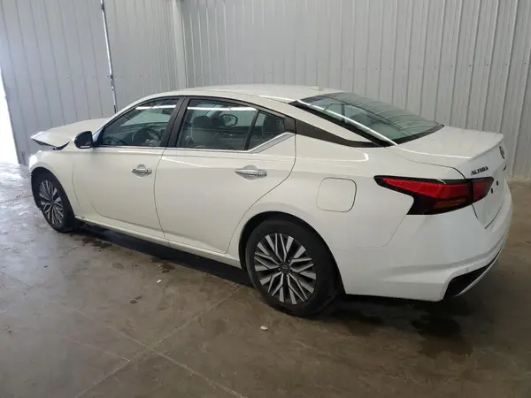 1N4BL4DV3SN305971 2025 NISSAN ALTIMA - Image 2