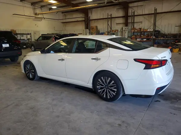 1N4BL4DV3SN319028 2025 NISSAN ALTIMA - Image 2