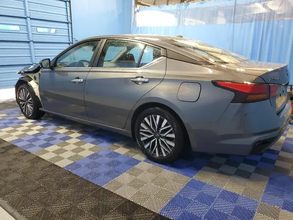 1N4BL4DV3SN319661 2025 NISSAN ALTIMA - Image 2