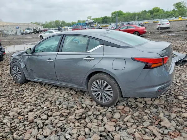 1N4BL4DV3SN348920 2025 NISSAN ALTIMA - Image 2