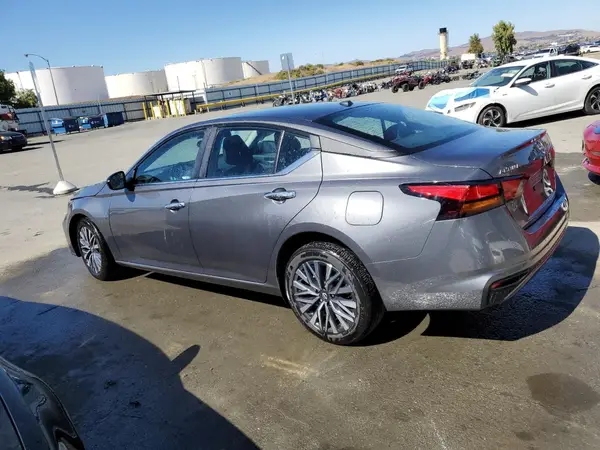 1N4BL4DV3SN349842 2025 NISSAN ALTIMA - Image 2