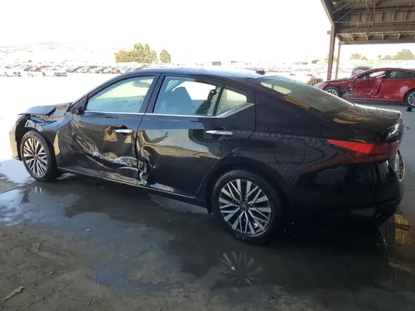 1N4BL4DV3SN351736 2025 NISSAN ALTIMA - Image 2