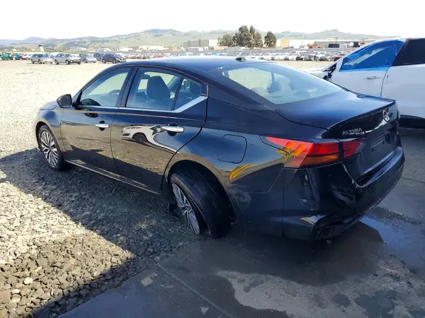 1N4BL4DV3SN352448 2025 NISSAN ALTIMA - Image 2