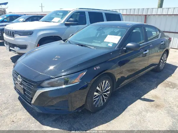 1N4BL4DV3SN360629 2025 NISSAN ALTIMA - Image 2