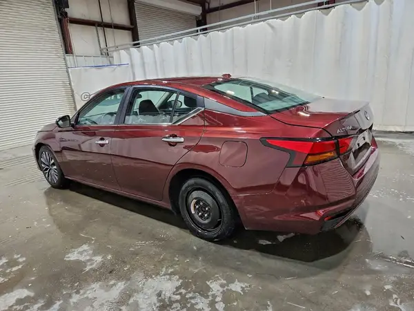 1N4BL4DV3SN364793 2025 NISSAN ALTIMA - Image 2