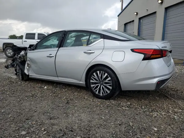 1N4BL4DV3SN366186 2025 NISSAN ALTIMA - Image 2