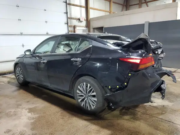1N4BL4DV3SN369279 2025 NISSAN ALTIMA - Image 2