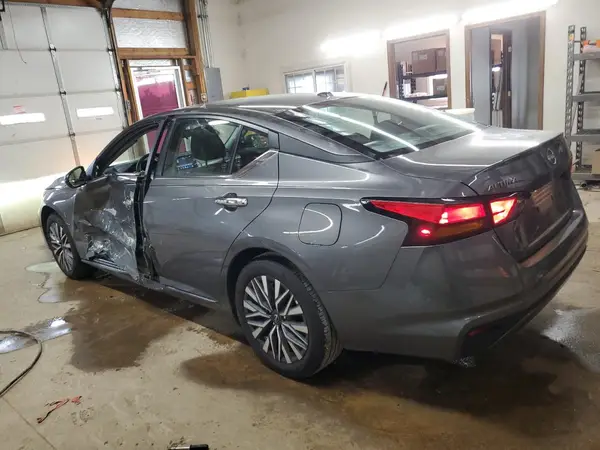 1N4BL4DV3SN373686 2025 NISSAN ALTIMA - Image 2