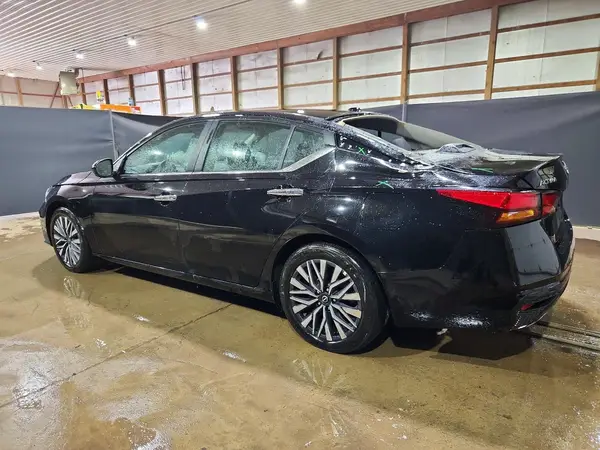 1N4BL4DV3SN376734 2025 NISSAN ALTIMA - Image 2