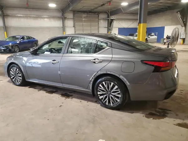 1N4BL4DV3SN380427 2025 NISSAN ALTIMA - Image 2
