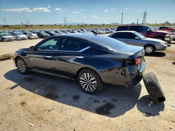 1N4BL4DV3SN389841 2025 NISSAN ALTIMA - Image 2